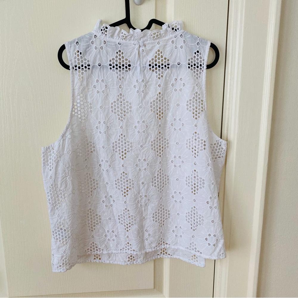 $128 NWOT J.Crew Fleur Ruffle Mock Neck White Eyelet Sleeveless Top Blouse XL - Picture 7 of 11